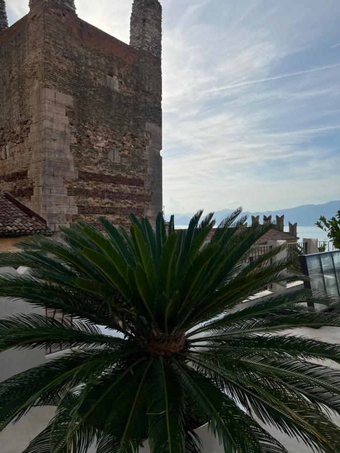 Suite La Castellana Torri Del Benaco Eksteriør billede