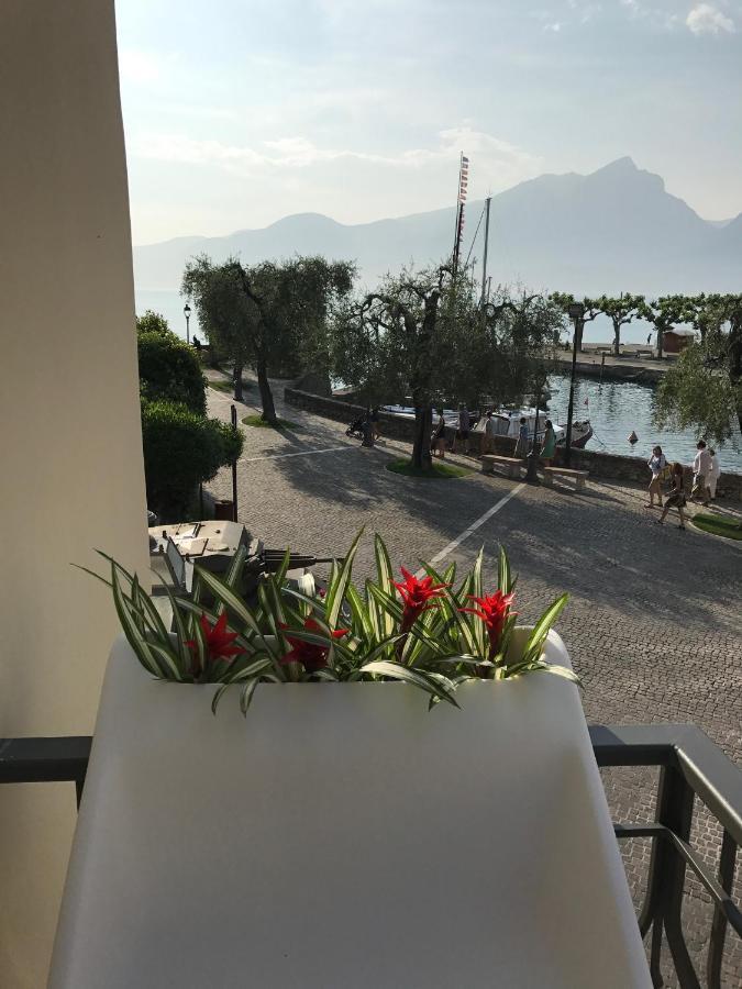 Suite La Castellana Torri Del Benaco Eksteriør billede